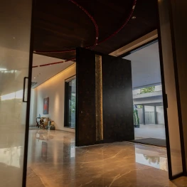 VersusBronze entrance door - Design 4
