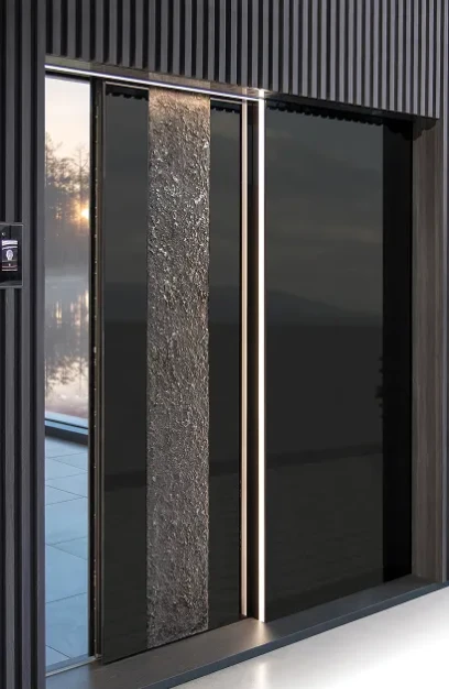 Theatrica — Innovative Entrance Wall Concept