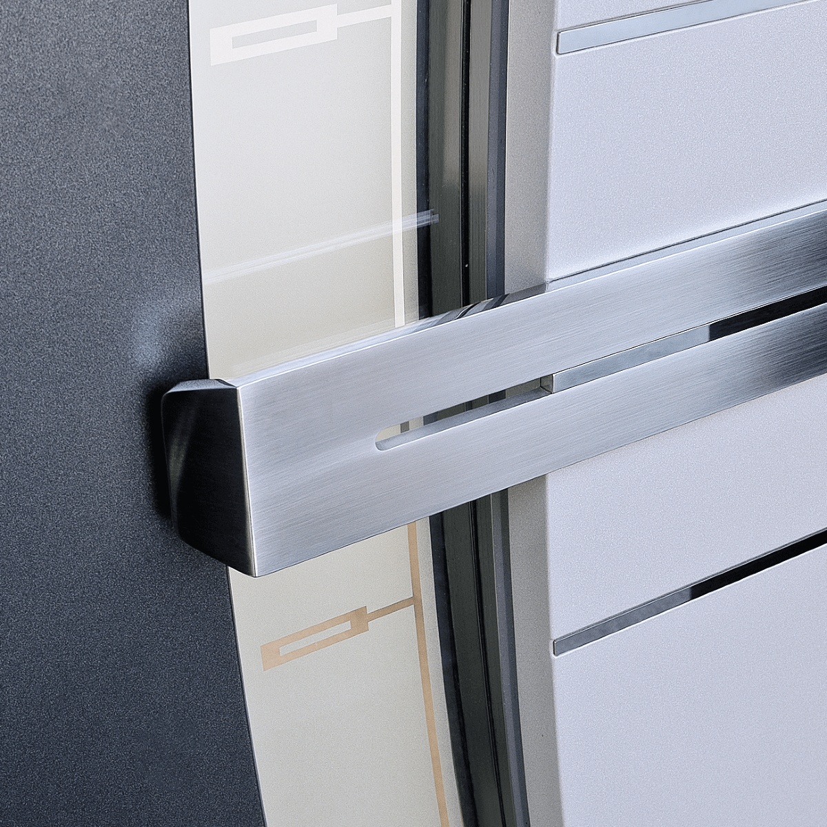 Pirnar Ultimum Multilevel 510 ALU 3 — thumbnail 2